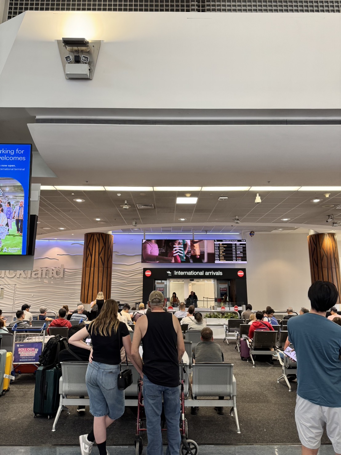 おークランド国際空港の到着口付近