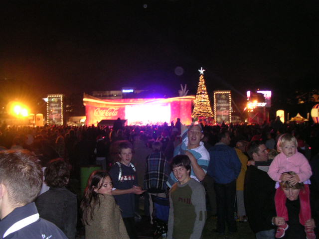 夜のコンサート風景