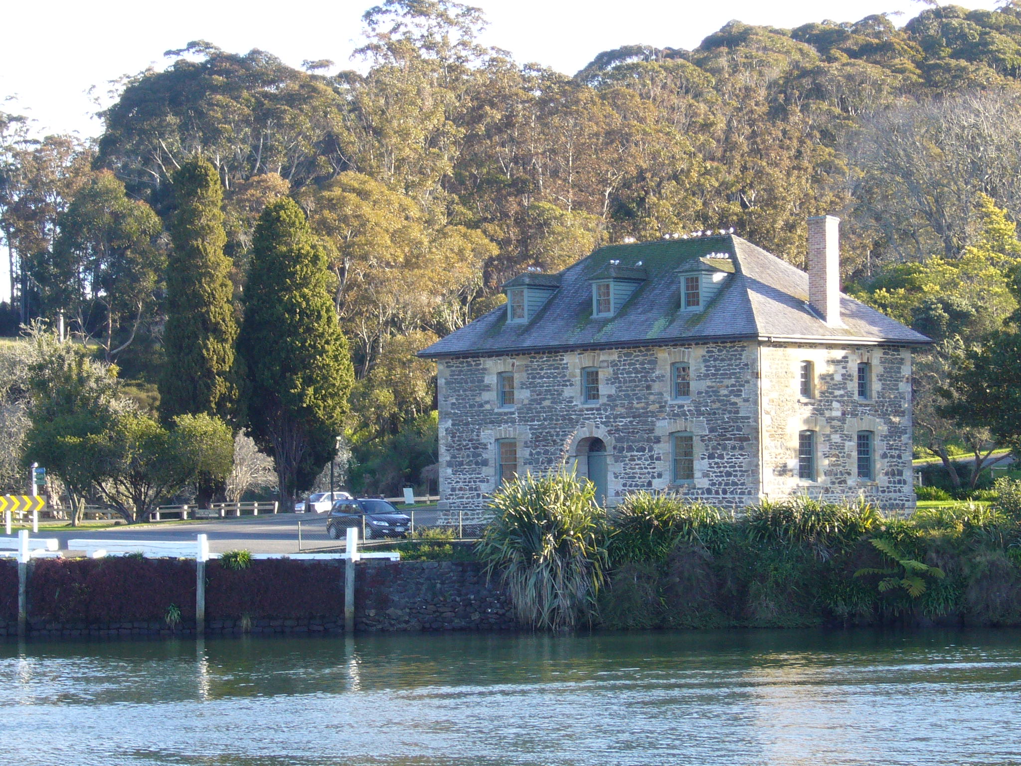 昔の水力発電所